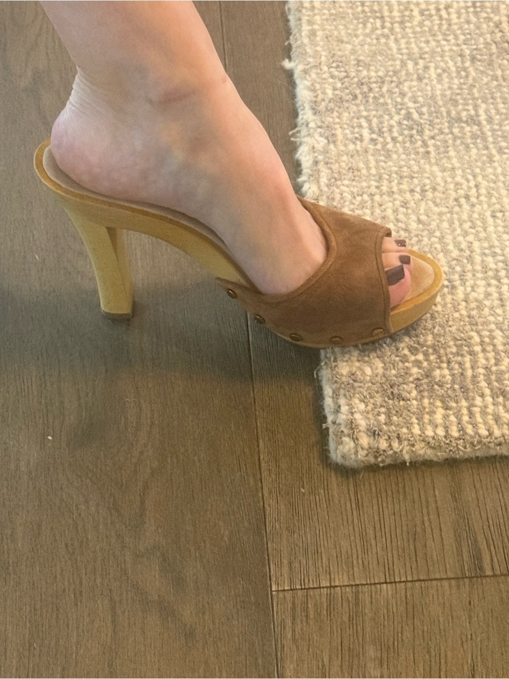 Veronica Beard Tan Brown Suede Open-Toe Mules